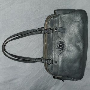 COACH F16529 Penelope Leather Shoulder Bag (READ)